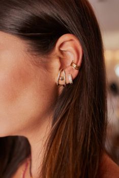 Brinco Earhook modelo Garra com Bolinha