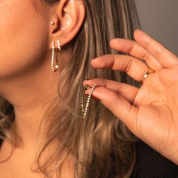 Brinco Air Line com Zircônias Folheado a Ouro 18k