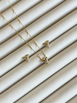 Conjunto Delicado V Banhado a Ouro 18k